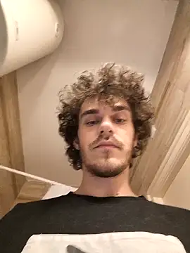 Snapshot of Perry_Knight chatting on 20, 10, 2025 Perry Knight online show from 20, 10, 2025