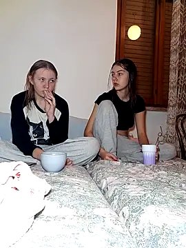 Snapshot of ella_grays chatting on 14, 10, 2025 ella grays online show from 14, 10, 2025