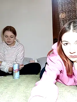 Snapshot of ella_grays chatting on 18, 10, 2025 ella grays online show from 18, 10, 2025