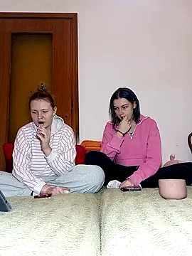 Snapshot of ella_grays chatting on 14, 1, 2026 ella grays online show from 14, 1, 2026