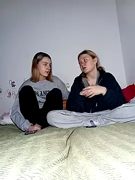 Snapshot of ella_grays chatting on 26, 2, 2026 ella grays online show from 26, 2, 2026