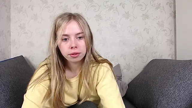 Snapshot of sofiaa_here chatting on 17, 3, 2026 sofiaa here online show from 17, 3, 2026