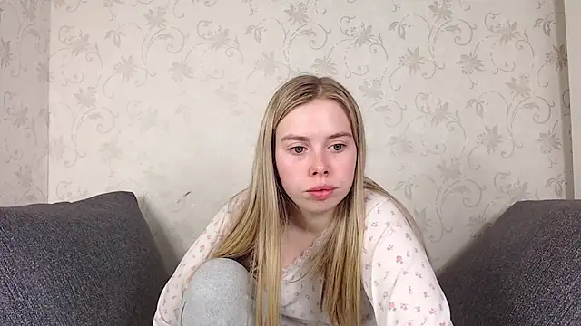 Snapshot of sofiaa_here chatting on 23, 3, 2026 sofiaa here online show from 23, 3, 2026