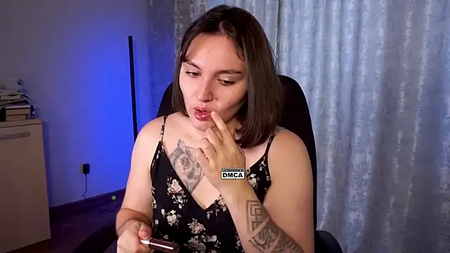 Snapshot of Hoot_owl_cb chatting on 6, 10, 2025 Hoot owl cb online show from 6, 10, 2025