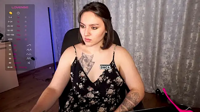 Snapshot of Hoot_owl_cb chatting on 6, 11, 2025 Hoot owl cb online show from 6, 11, 2025