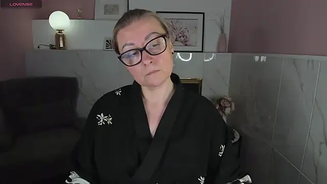 AlexandraKind online show from 15, 1, 2025