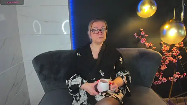 AlexandraKind online show from 22, 1, 2025