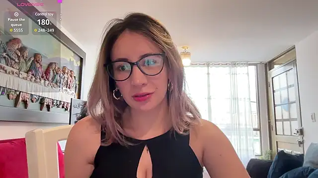 Gabby cruz  online show from 12, 12, 2024