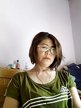 Baby-tits2024 online show from 21, 2, 2025