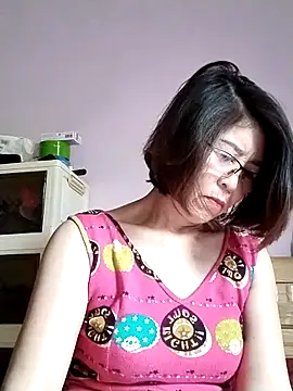 Baby-tits2024 online show from 18, 11, 2025