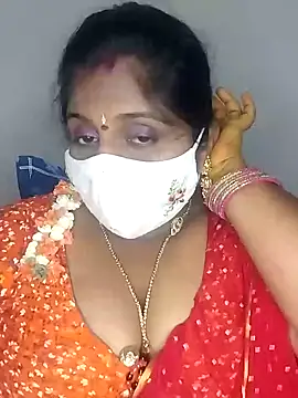 Snapshot of Sexy_Radhikaa chatting on 28, 2, 2025 Sexy Radhikaa online show from 28, 2, 2025