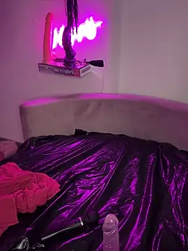 CurvyAnonymousGirl89 online show from 10, 2, 2025