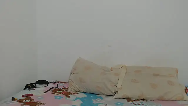 Naugthydolls online show from 14, 3, 2025