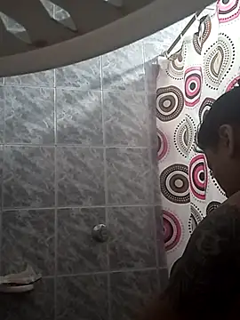 Naomy veracruz  online show from 17, 12, 2025