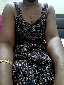 Snapshot of Malini_queen chatting on 9, 12, 2024 Malini queen online show from 9, 12, 2024