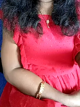 Snapshot of Malini_queen chatting on 10, 12, 2024 Malini queen online show from 10, 12, 2024