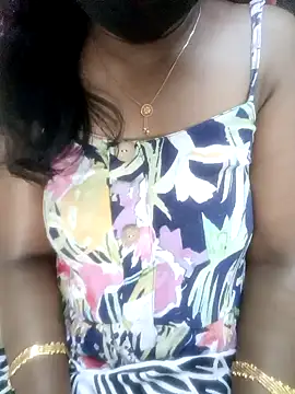 Snapshot of Malini_queen chatting on 14, 12, 2024 Malini queen online show from 14, 12, 2024