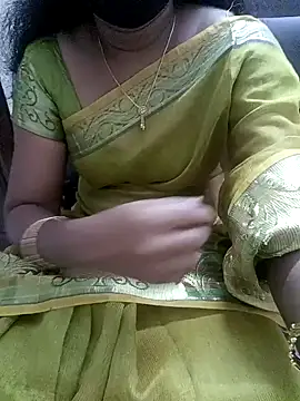 Snapshot of Malini_queen chatting on 16, 12, 2024 Malini queen online show from 16, 12, 2024