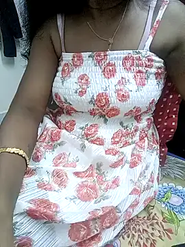 Snapshot of Malini_queen chatting on 17, 12, 2024 Malini queen online show from 17, 12, 2024