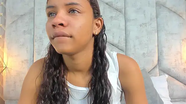 AshleyHill2 online show from 10, 2, 2026