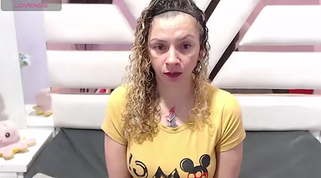 Snapshot of alaha_evans chatting on 20, 3, 2025 alaha evans online show from 20, 3, 2025