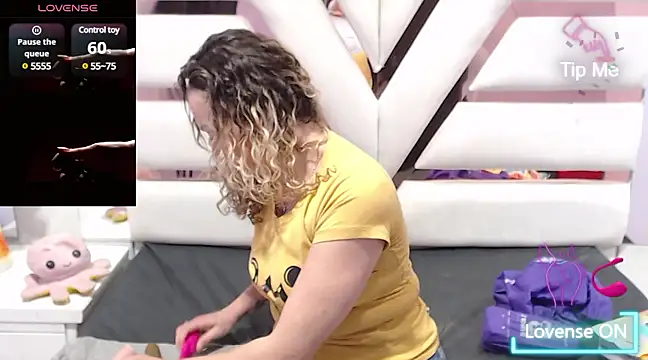 Snapshot of alaha_evans chatting on 20, 3, 2025 alaha evans online show from 20, 3, 2025