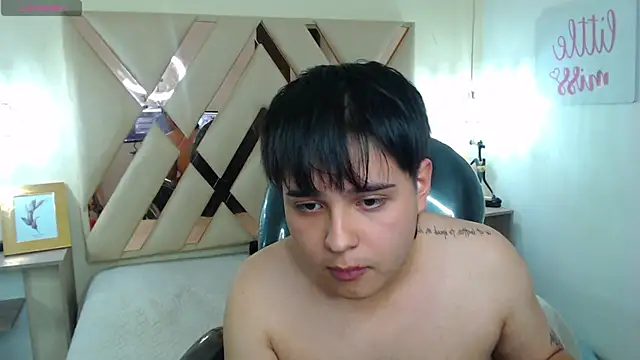 Snapshot of AndrewPherson chatting on 23, 1, 2025 AndrewPherson online show from 23, 1, 2025