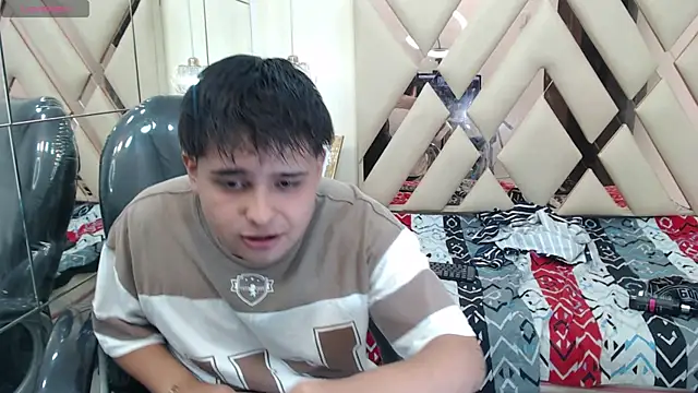 Snapshot of AndrewPherson chatting on 30, 1, 2025 AndrewPherson online show from 30, 1, 2025