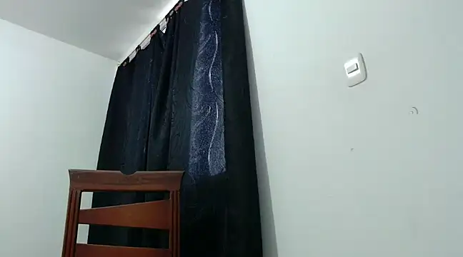 nicolle milf1978 online show from 30, 1, 2025