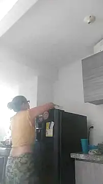 nicolle milf1978 online show from 11, 10, 2025