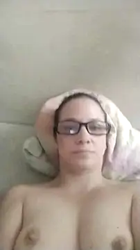 nicolle milf1978 online show from 17, 10, 2025