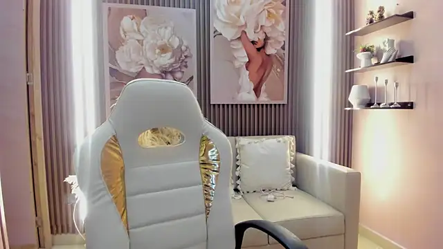 pola adams  online show from 20, 9, 2025