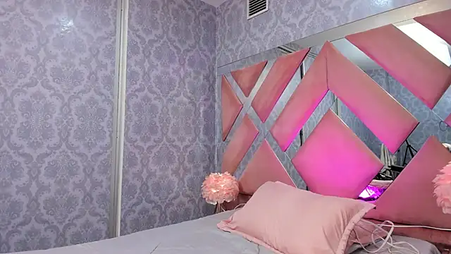 pola adams  online show from 17, 10, 2025