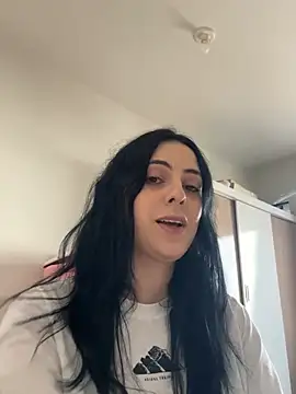 Morguisssz online show from 25, 2, 2026