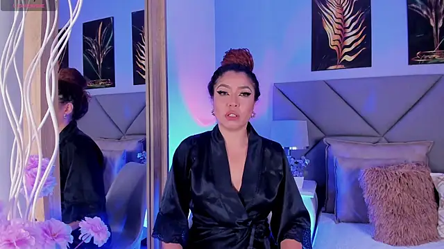 Pamela duque online show from 4, 10, 2025
