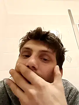 Snapshot of dariodario chatting on 2, 2, 2025 dariodario online show from 2, 2, 2025