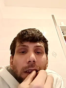 Snapshot of dariodario chatting on 5, 2, 2025 dariodario online show from 5, 2, 2025