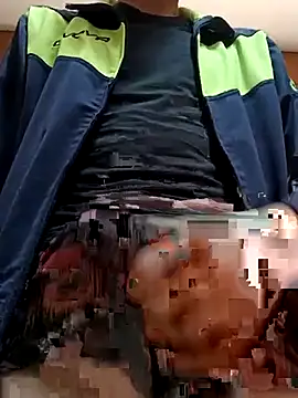 Snapshot of dariodario chatting on 8, 3, 2025 dariodario online show from 8, 3, 2025