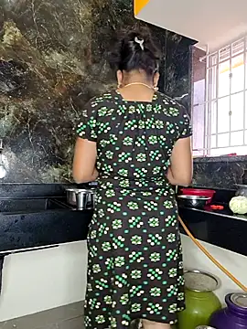 Tamil Shalini Lustyy online show from 22, 11, 2025