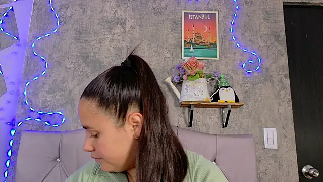 Victoria Ponce1 online show from 9, 10, 2025