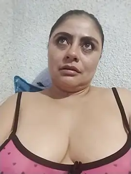 Snapshot of ElizabethWeil chatting on 27, 2, 2025 ElizabethWeil online show from 27, 2, 2025