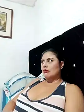 Snapshot of ElizabethWeil chatting on 31, 10, 2025 ElizabethWeil online show from 31, 10, 2025