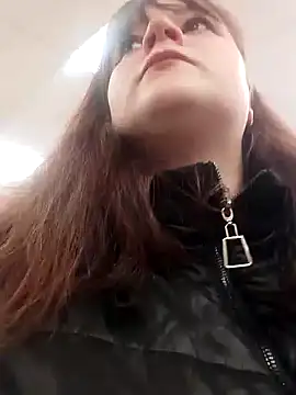 Eva Florence online show from 2, 1, 2025