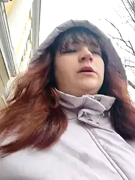 Eva Florence online show from 30, 1, 2025