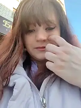 Eva Florence online show from 5, 2, 2025