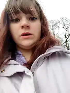 Eva Florence online show from 6, 2, 2025