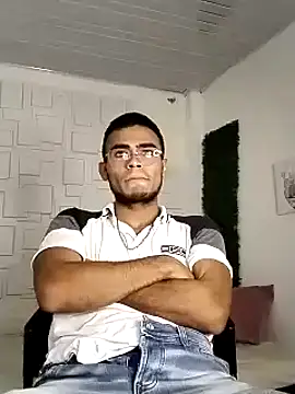 alessandro 2005 online show from 6, 12, 2024