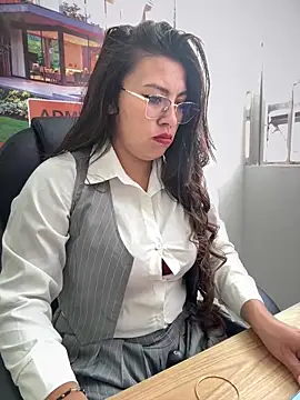 Snapshot of LIZ-06_ chatting on 27, 11, 2025 LIZ-06 online show from 27, 11, 2025