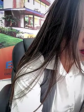 Snapshot of LIZ-06_ chatting on 28, 11, 2025 LIZ-06 online show from 28, 11, 2025