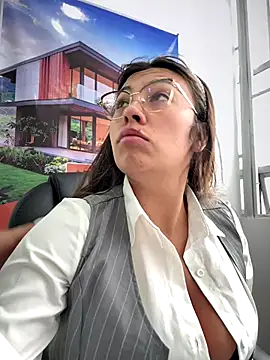 Snapshot of LIZ-06_ chatting on 2, 12, 2025 LIZ-06 online show from 2, 12, 2025